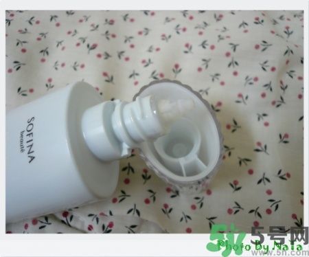 蘇菲娜sofina防曬霜哪款好用？sofina防曬白蕾絲藍蕾絲區(qū)別