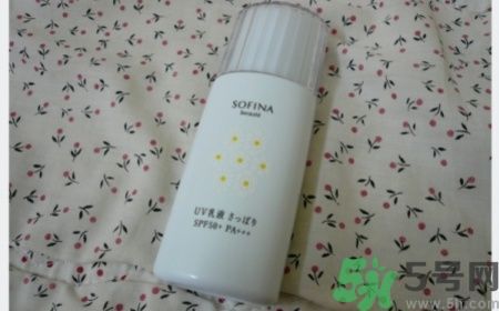 蘇菲娜sofina防曬霜哪款好用？sofina防曬白蕾絲藍蕾絲區(qū)別