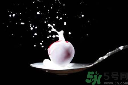 燒水壺可以煮牛奶嗎？燒水壺煮的牛奶可以喝嗎？