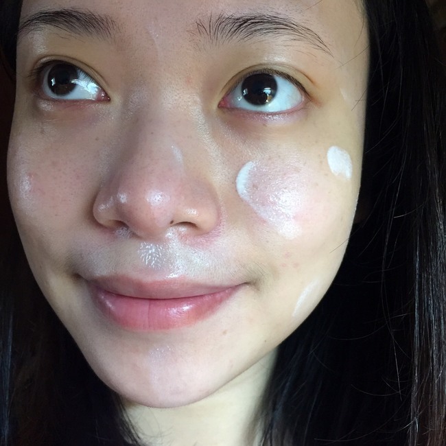 美寶蓮夢幻奇跡控油透潤持妝乳怎么樣？好用嗎？