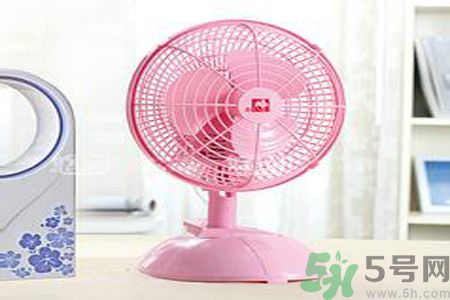 吹電風(fēng)扇頭痛是怎么回事？吹電風(fēng)扇頭痛怎么辦？