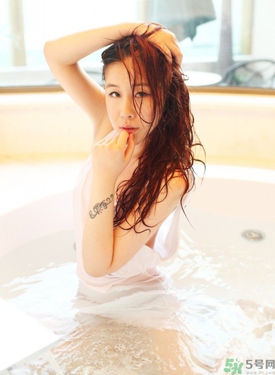 女性月經(jīng)期間可以做愛嗎？月經(jīng)期間做愛女性會得婦科病嗎？