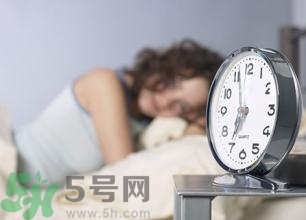熬夜會導致月經(jīng)推遲嗎?熬夜會導致月經(jīng)失調嗎