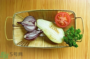 白茄子能治雀斑嗎？白茄子可以祛斑嗎？