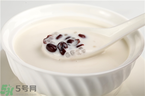 打噴嚏真的是有人在想你嗎？打噴嚏是有人罵你嗎？
