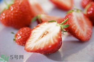 打噴嚏真的是有人在想你嗎？打噴嚏是有人罵你嗎？