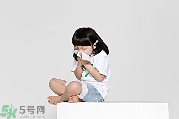 打噴嚏真的是有人在想你嗎？打噴嚏是有人罵你嗎？