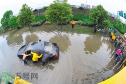 車(chē)被水淹了還能用嗎?車(chē)被水淹了還能開(kāi)嗎
