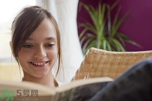 13歲女生胸部發(fā)育了正常嗎？13歲女生胸部發(fā)育要注意什么？