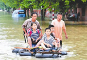 在雨水中走路容易得什么病？在雨水中走路有什么危害？