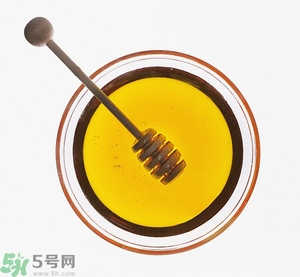 蜂蜜水隔夜還能喝嗎？蜂蜜水第二天還能喝嗎？
