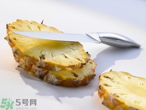早上起來吃菠蘿好嗎？早餐吃菠蘿好嗎？