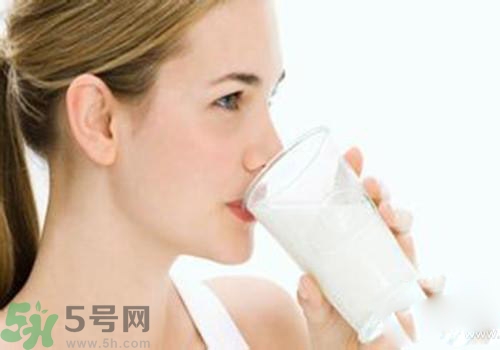 羊奶是酸性還是堿性？羊奶是堿性嗎？