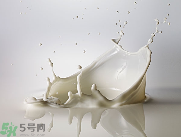 一天喝多少牛奶最好？牛奶一天喝多少合適？