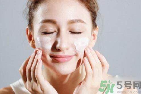 晚上怎么保養(yǎng)皮膚？晚上保養(yǎng)皮膚的方法