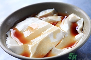 在家怎么制作豆腐腦？怎么制作豆腐腦呢？