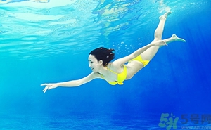 潛水能化妝嗎？女生潛水可以不可以化妝？