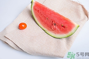 長(zhǎng)痱子擦什么好的最快？長(zhǎng)痱子了怎么辦？