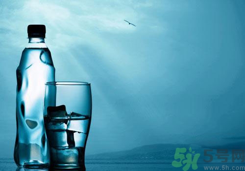 礦泉水和純凈水的區(qū)別是什么？礦泉水和純凈水哪個好？