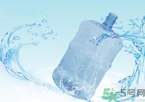 礦泉水和純凈水的區(qū)別是什么？礦泉水和純凈水哪個(gè)好？