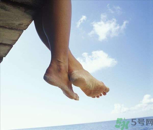 腳水腫是怎么回事？腳水腫了怎么辦？