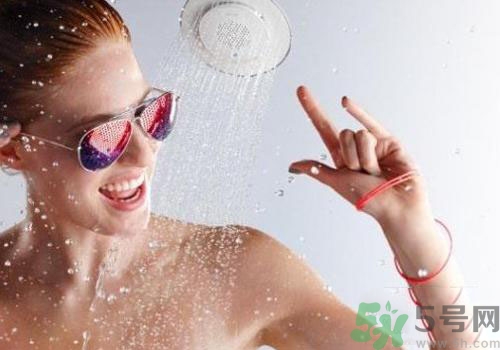 夏天洗澡水溫多少合適？夏天洗澡水溫多少比較好？