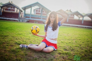 15歲三個(gè)月沒(méi)來(lái)月經(jīng)正常嗎？15歲三個(gè)月沒(méi)來(lái)月經(jīng)怎么辦？