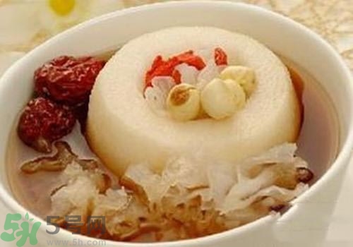 冰糖雪梨的熱量是多少？喝冰糖雪梨會胖嗎？
