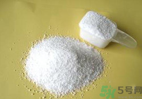 用洗衣粉手發(fā)熱是怎么回事？洗衣粉傷手怎么辦？
