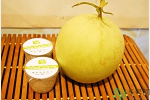 香瓜里面有紅點能吃嗎？香瓜瓤里面有紅點還能吃嗎？