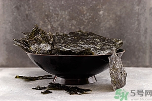 紫菜會發(fā)霉嗎？吃紫菜有什么好處和壞處？