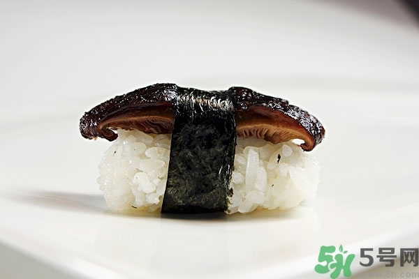 紫菜會發(fā)霉嗎？吃紫菜有什么好處和壞處？