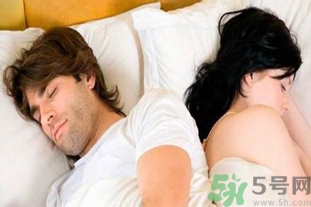 怎么根據(jù)自己的尺寸選擇避孕套？避孕套的尺寸應(yīng)該怎么選？