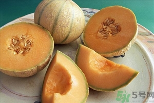 香瓜瓤籽可以吃嗎？香瓜皮能吃嗎？
