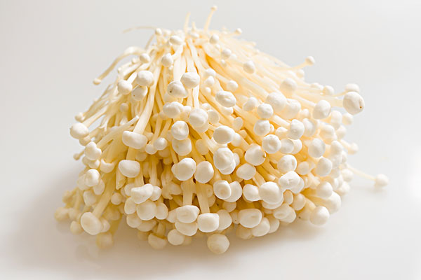 金針菇變黃了還能吃嗎？金針菇放久了黃了可以吃嗎？