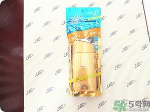 安耐曬為什么那么?。堪材蜁袷撬疇钜后w的嗎？