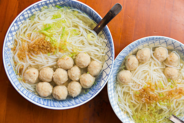 米線和米粉有什么區(qū)別？米粉要泡多久才能炒？