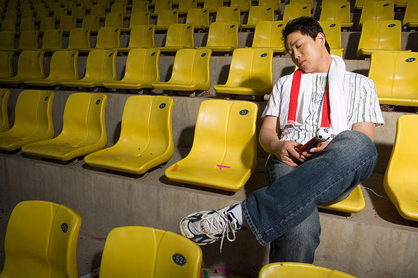 睡眠不足頭痛是什么原因？睡眠不足想吐怎么辦