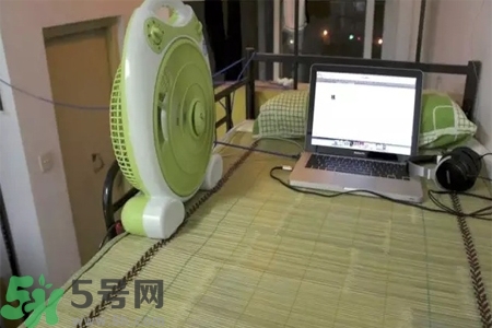 夏天睡涼席好嗎？夏天睡涼席好不好？