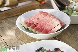 如何辨別西瓜生熟？怎么看西瓜熟不熟？