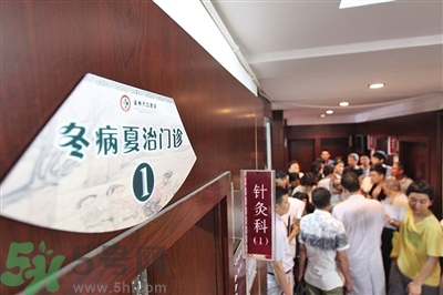 經(jīng)期可以貼三伏貼嗎？來(lái)月經(jīng)可以貼三伏貼嗎？