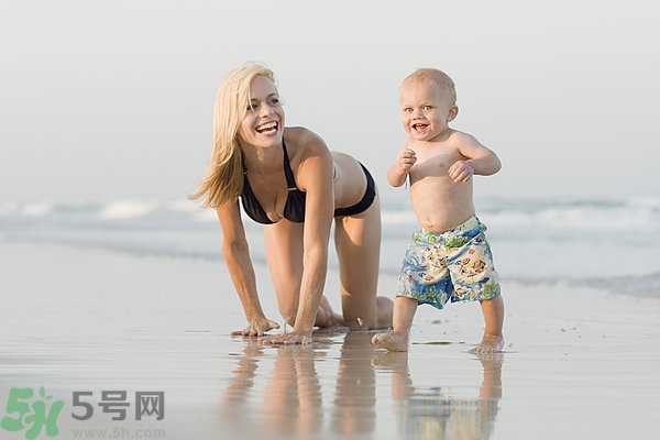 游泳對(duì)嬰兒有什么好處？游泳對(duì)寶寶有什么好處？