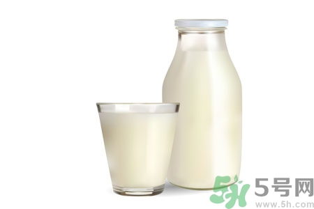 喝牛奶拉肚子怎么回事？?如何預(yù)防喝牛奶拉肚子呢？