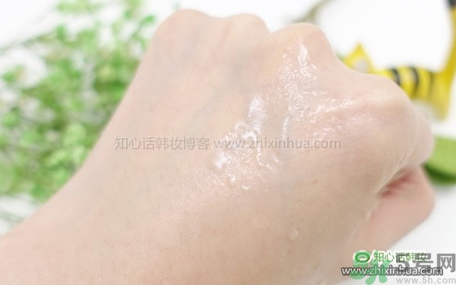韓律艾草補(bǔ)水鎮(zhèn)靜噴霧怎么樣？好用嗎？