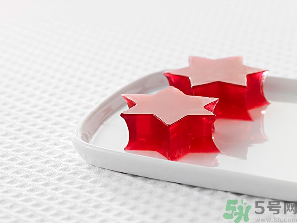 果凍吃了會胖嗎？果凍的熱量高嗎？