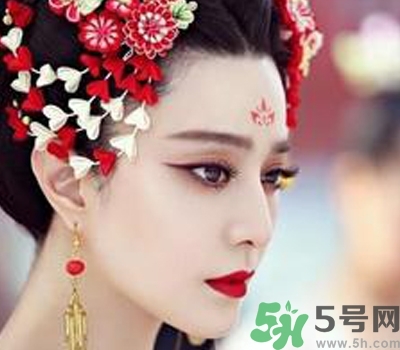 丹鳳眼是什么樣的？丹鳳眼怎么化妝好看？