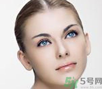 女生多大可以敷面膜？20歲左右的女生適合用什么面膜？