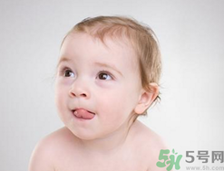 寶寶吃什么對頭發(fā)好？寶寶頭發(fā)發(fā)黃怎么辦？