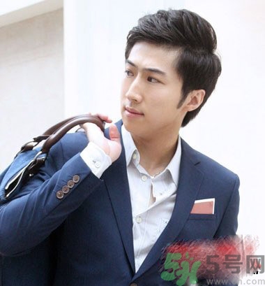 李鐘碩發(fā)型是什么？姜哲發(fā)型是什么？