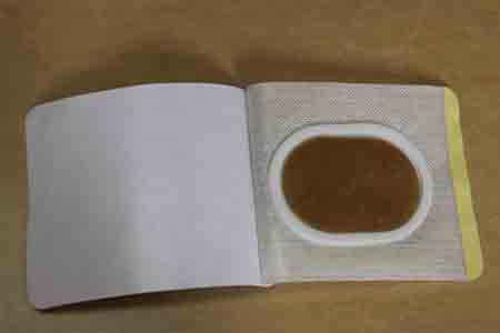膏藥的使用方法？如何正確貼傳統(tǒng)黑膏藥？
